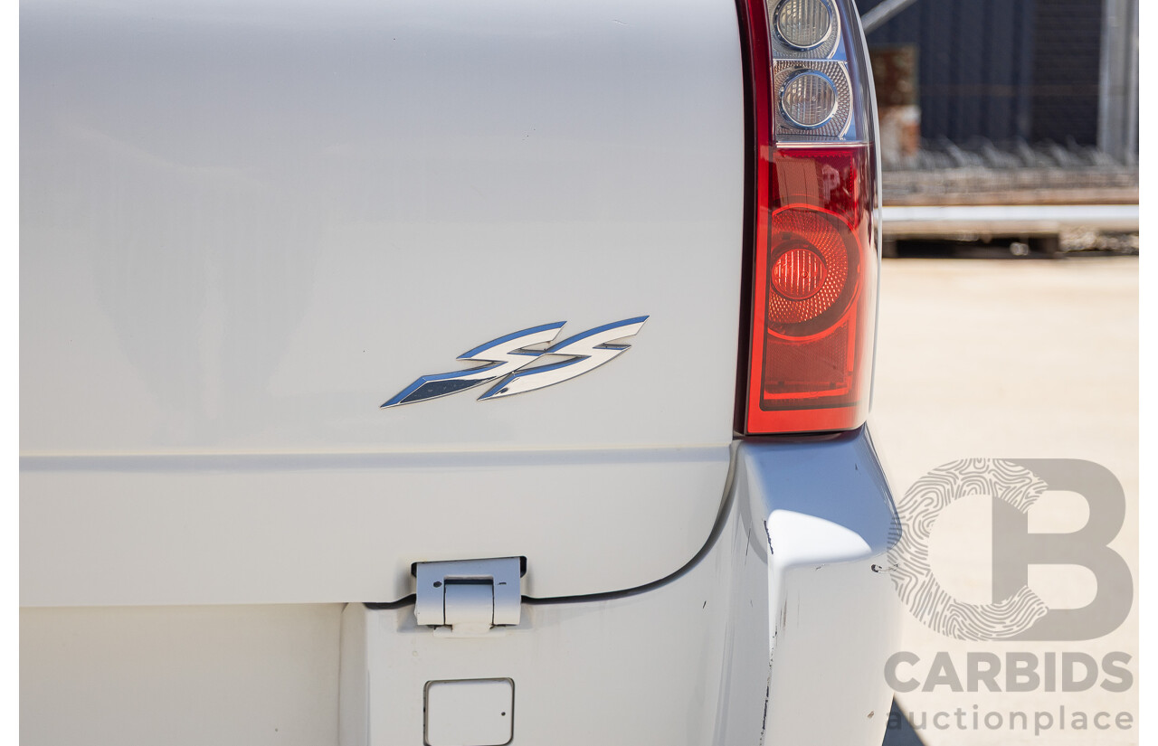 8/2005 Holden Commodore SS VZ Utility Heron White 5.7L V8