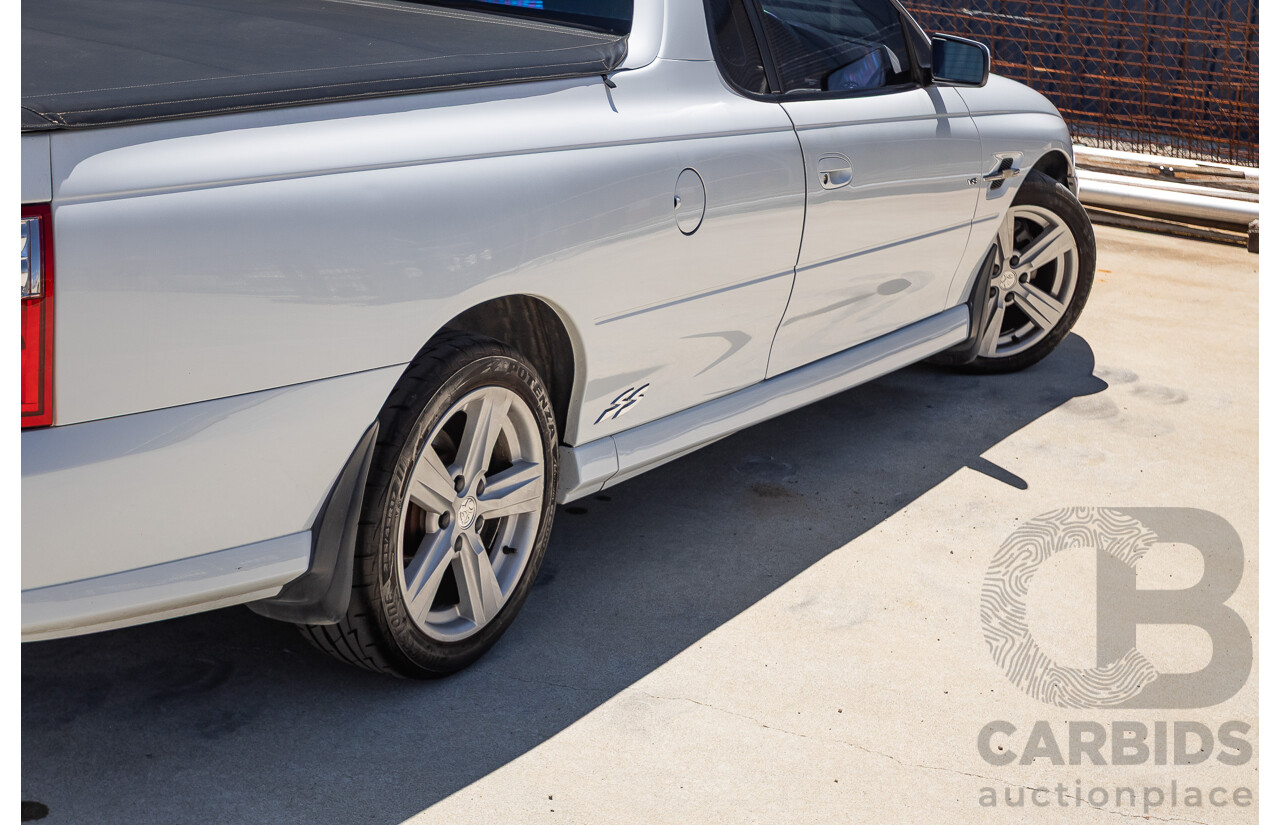 8/2005 Holden Commodore SS VZ Utility Heron White 5.7L V8