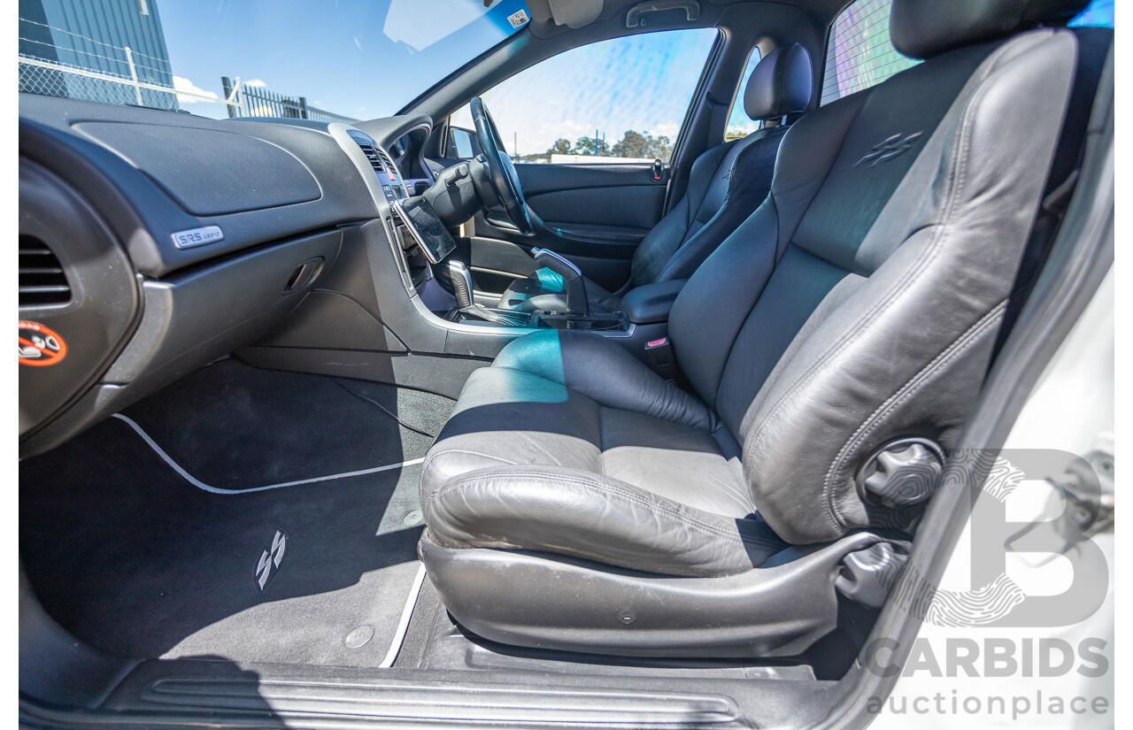 8/2005 Holden Commodore SS VZ Utility Heron White 5.7L V8