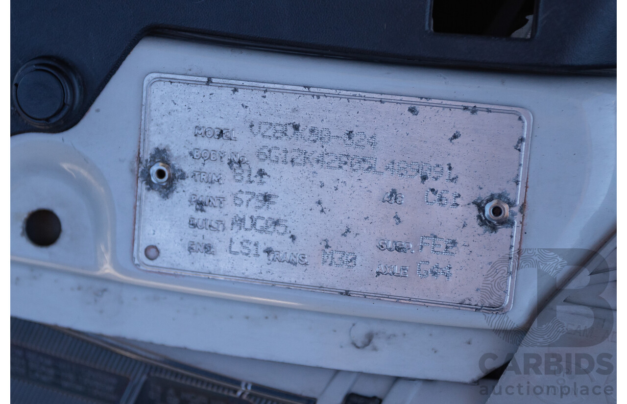 8/2005 Holden Commodore SS VZ Utility Heron White 5.7L V8