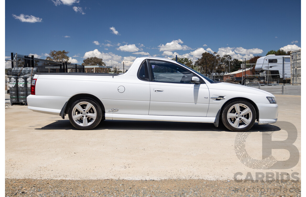 8/2005 Holden Commodore SS VZ Utility Heron White 5.7L V8