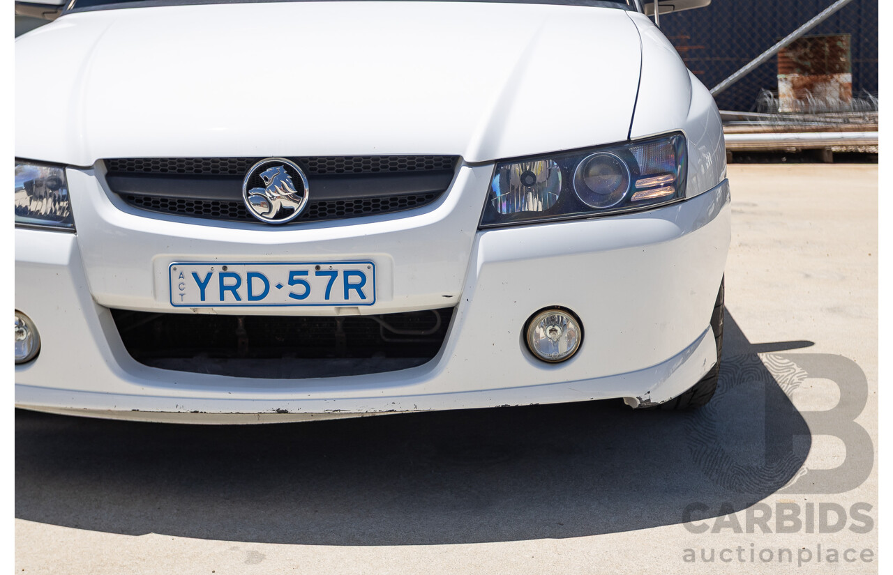 8/2005 Holden Commodore SS VZ Utility Heron White 5.7L V8
