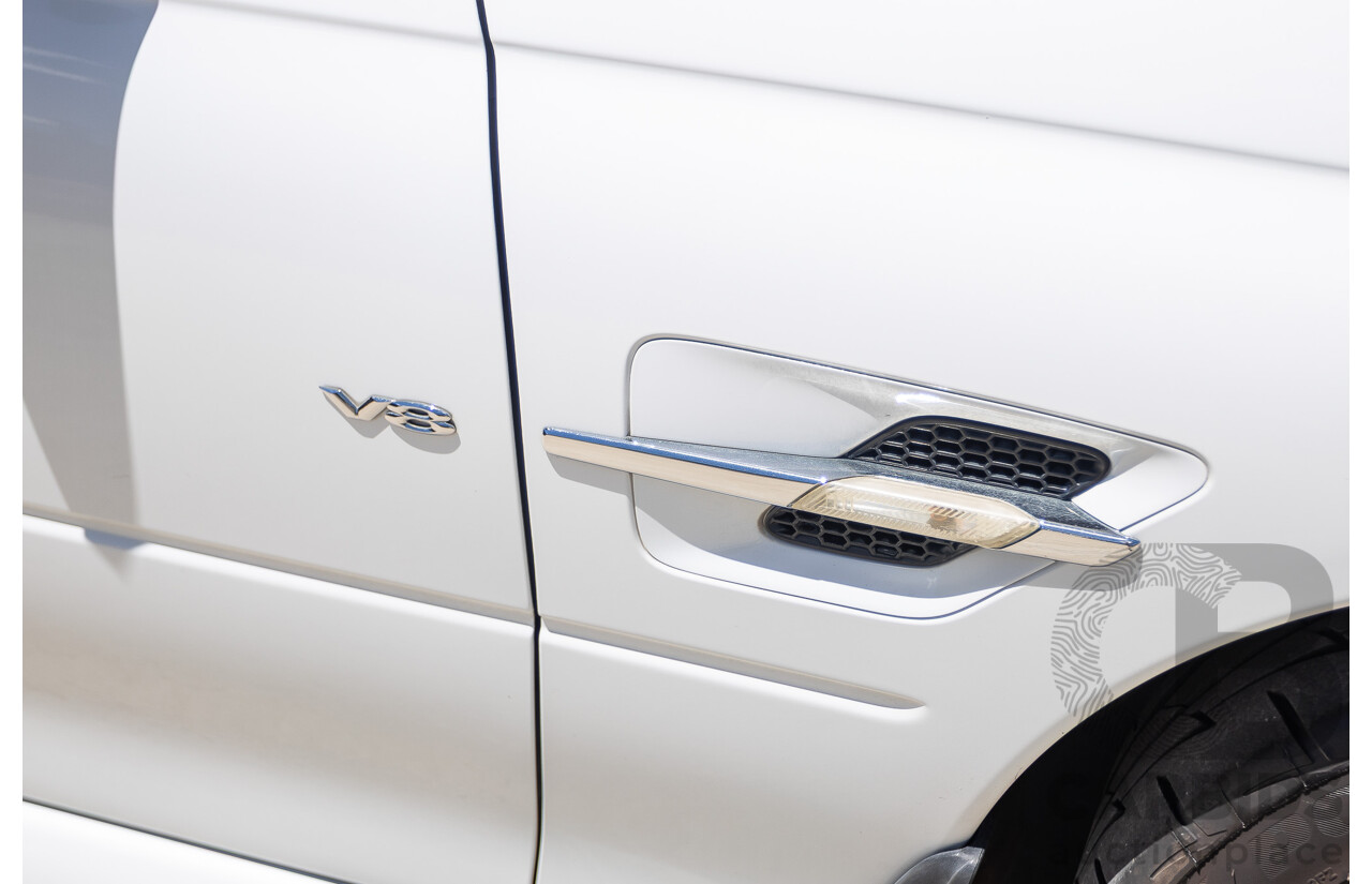 8/2005 Holden Commodore SS VZ Utility Heron White 5.7L V8