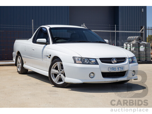 8/2005 Holden Commodore SS VZ Utility Heron White 5.7L V8