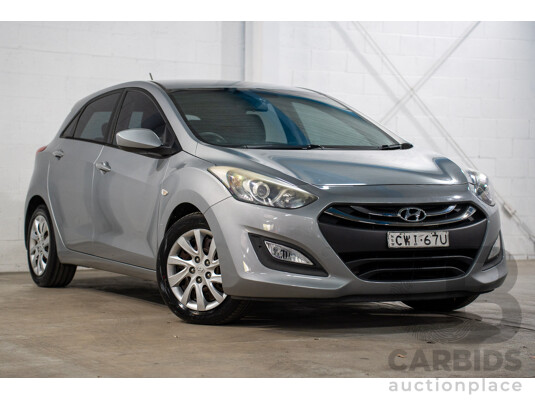 10/2014 Hyundai i30 SE GD MY14 5d Hatchback Sleek Silver 1.8L