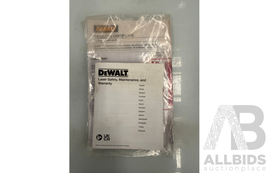 Dewalt (DCLE34031) 18V Laser Level Kit