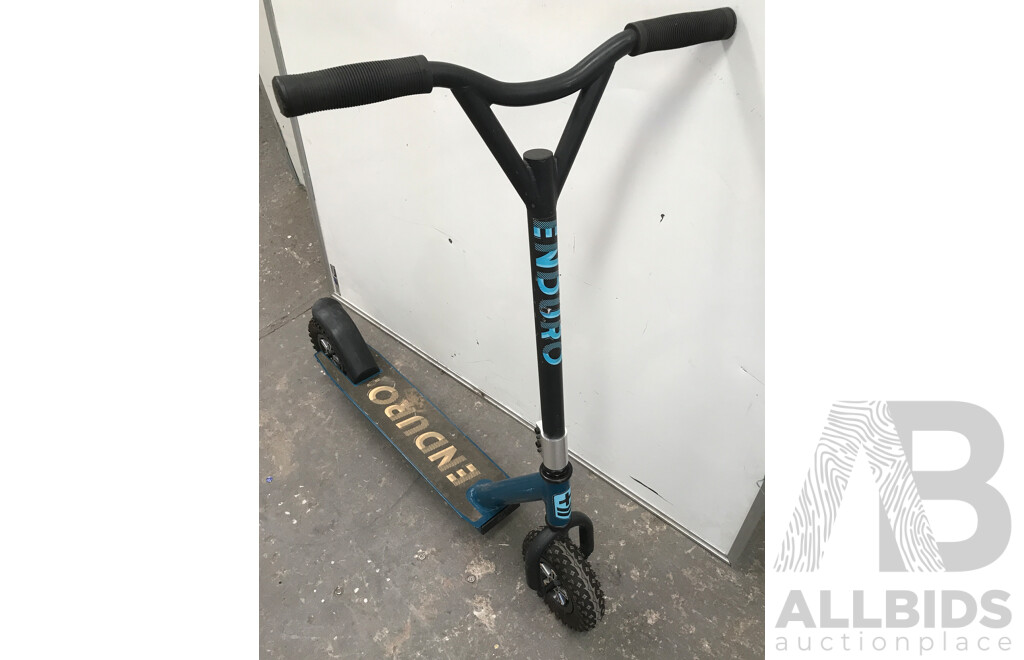 Enduro 200 x 50 Scooter