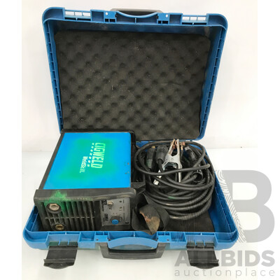 Cigweld 170 AMP Inverter Welder in Case