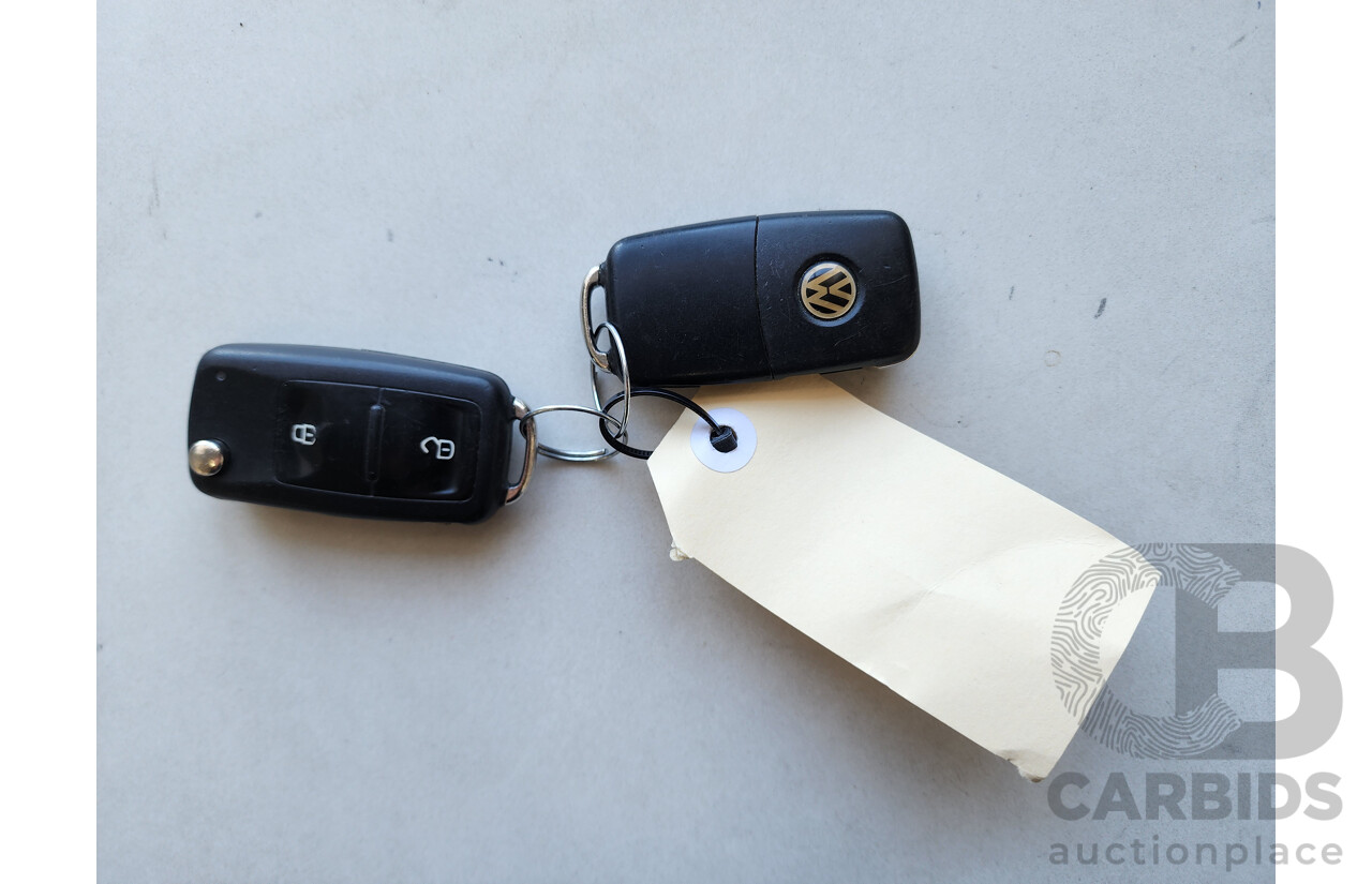 10/2012 Volkswagen Amarok Tdi420 Ultimate (4x4) 2H MY12.5 Dual Cab Utility Beige 2.0L