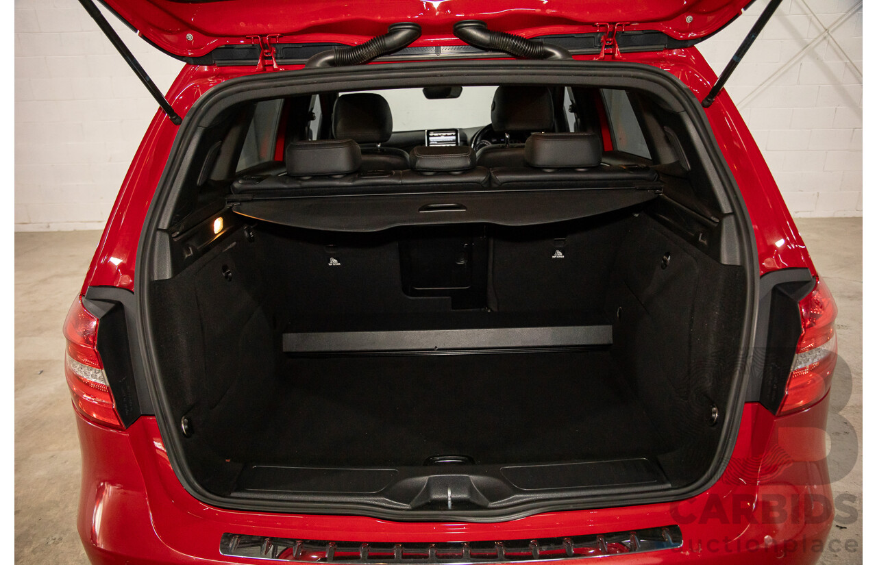 11/2012 Mercedes-Benz B250 BE 246 MY13 5d Hatchback Jupiter Red Turbo 2.0L