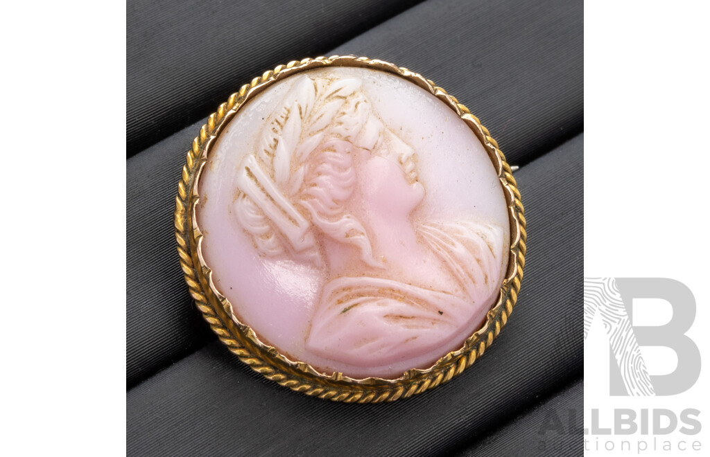 9ct Vintage Pink Cameo Brooch, 24mm, 4.37 Grams