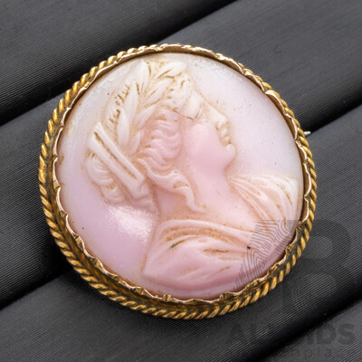 9ct Vintage Pink Cameo Brooch, 24mm, 4.37 Grams