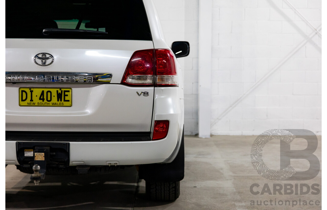 6/2009 Toyota Landcruiser Sahara (4x4) VDJ200R 09 UPGRADE 4d Wagon Crystal White Pearl Turbo Diesel V8 4.5L