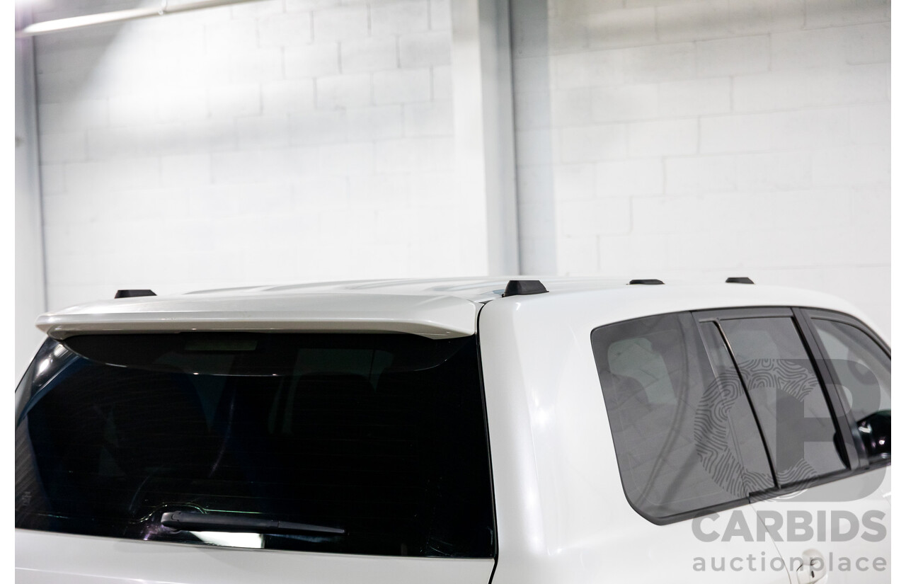 6/2009 Toyota Landcruiser Sahara (4x4) VDJ200R 09 UPGRADE 4d Wagon Crystal White Pearl Turbo Diesel V8 4.5L