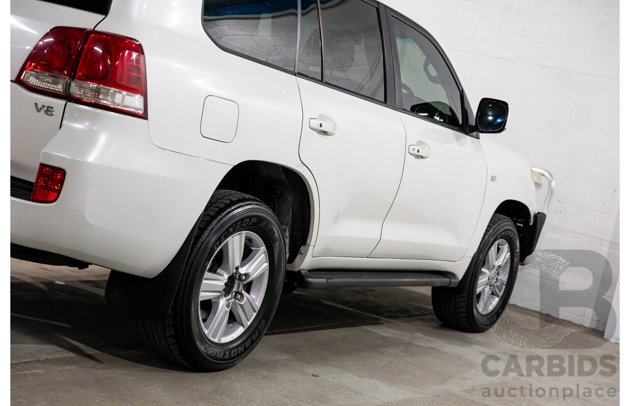 6/2009 Toyota Landcruiser Sahara (4x4) VDJ200R 09 UPGRADE 4d Wagon Crystal White Pearl Turbo Diesel V8 4.5L