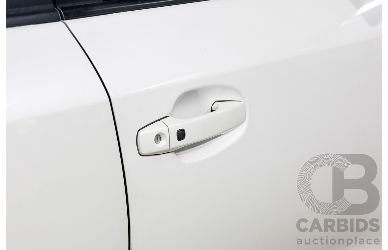 6/2009 Toyota Landcruiser Sahara (4x4) VDJ200R 09 UPGRADE 4d Wagon Crystal White Pearl Turbo Diesel V8 4.5L