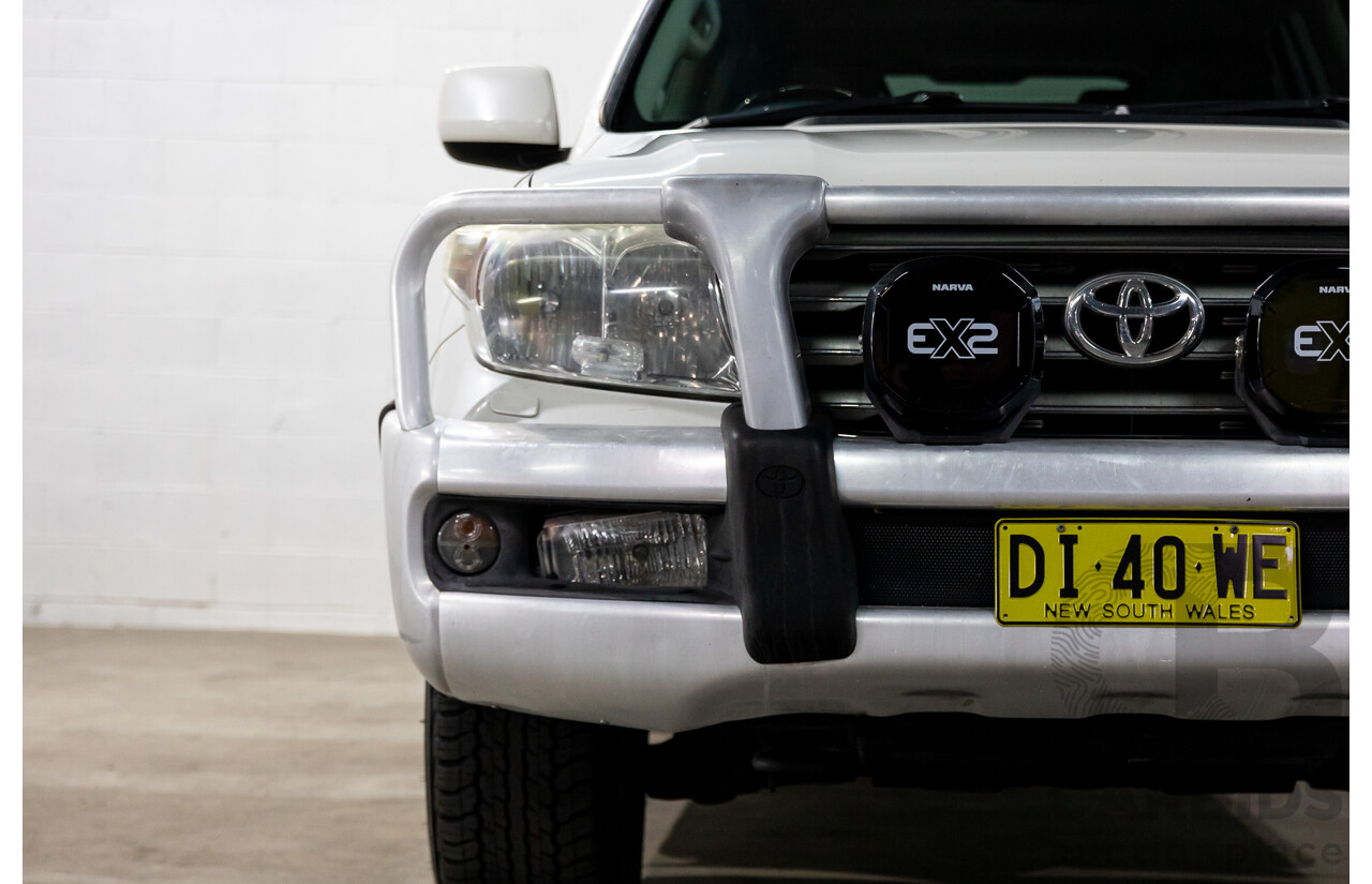 6/2009 Toyota Landcruiser Sahara (4x4) VDJ200R 09 UPGRADE 4d Wagon Crystal White Pearl Turbo Diesel V8 4.5L