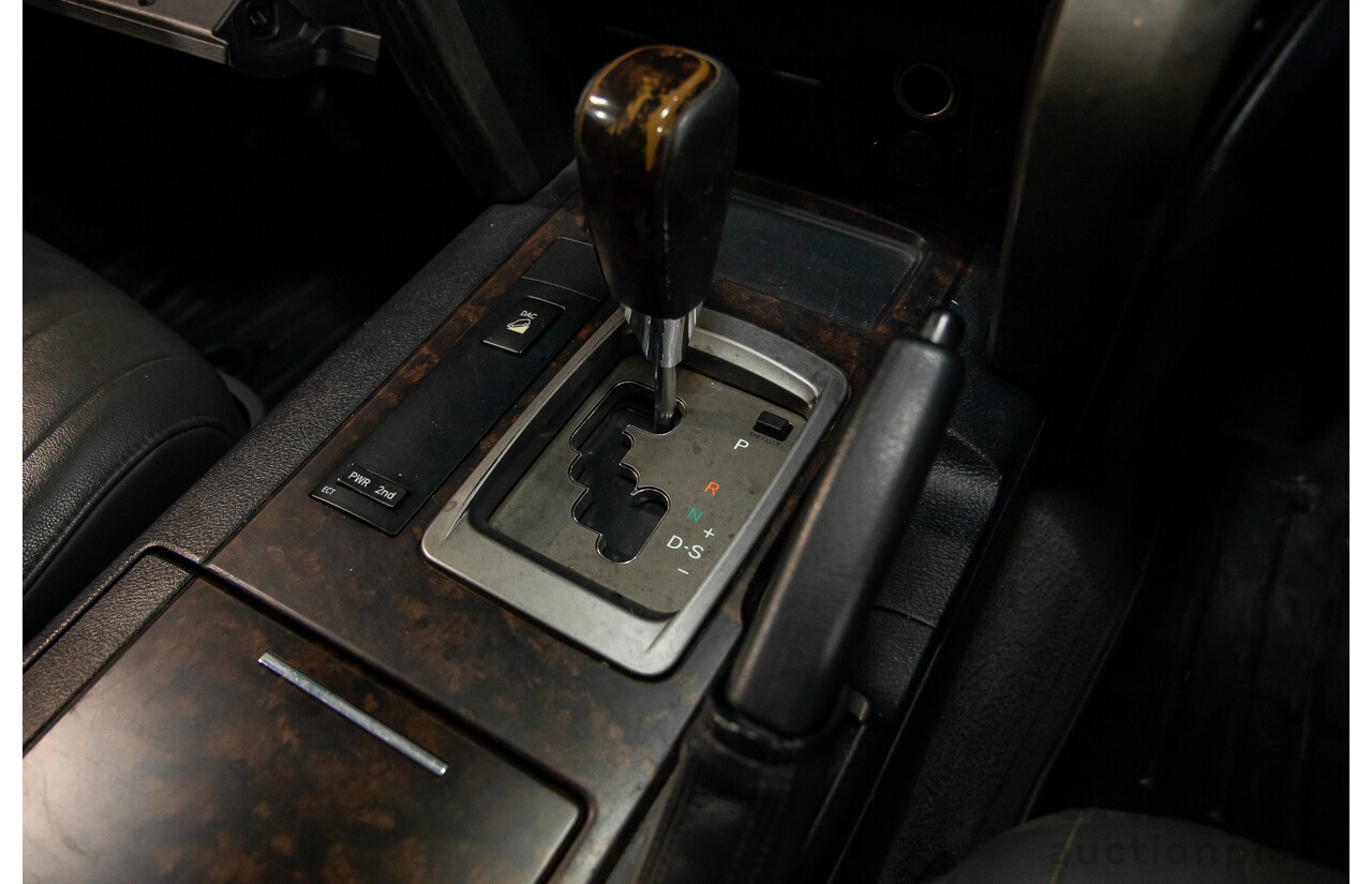 6/2009 Toyota Landcruiser Sahara (4x4) VDJ200R 09 UPGRADE 4d Wagon Crystal White Pearl Turbo Diesel V8 4.5L