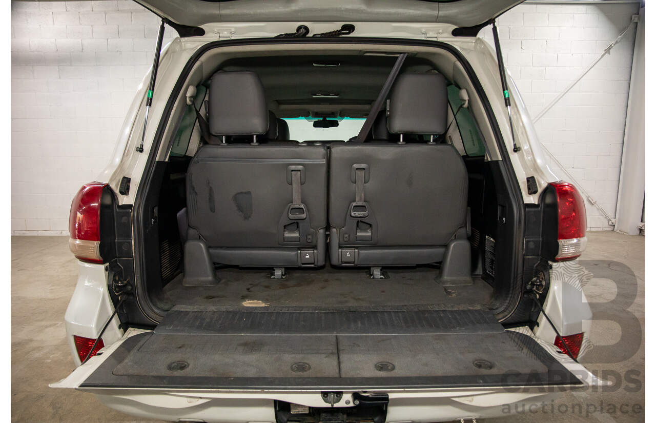 6/2009 Toyota Landcruiser Sahara (4x4) VDJ200R 09 UPGRADE 4d Wagon Crystal White Pearl Turbo Diesel V8 4.5L
