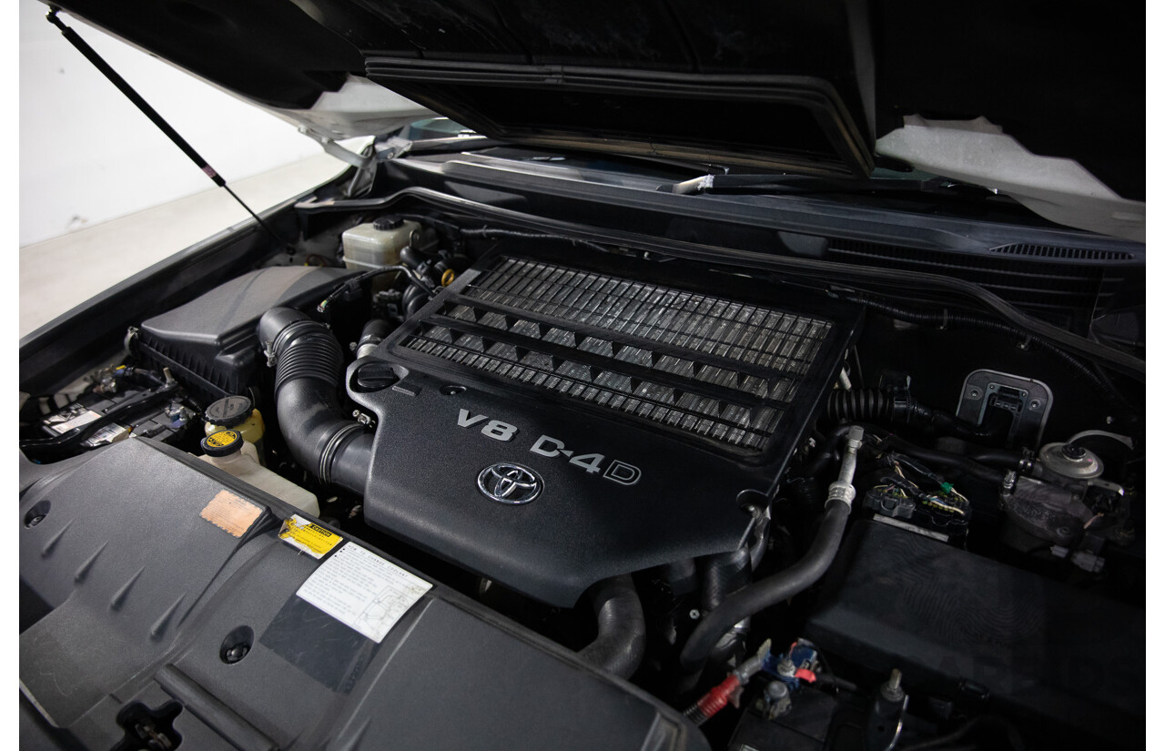 6/2009 Toyota Landcruiser Sahara (4x4) VDJ200R 09 UPGRADE 4d Wagon Crystal White Pearl Turbo Diesel V8 4.5L