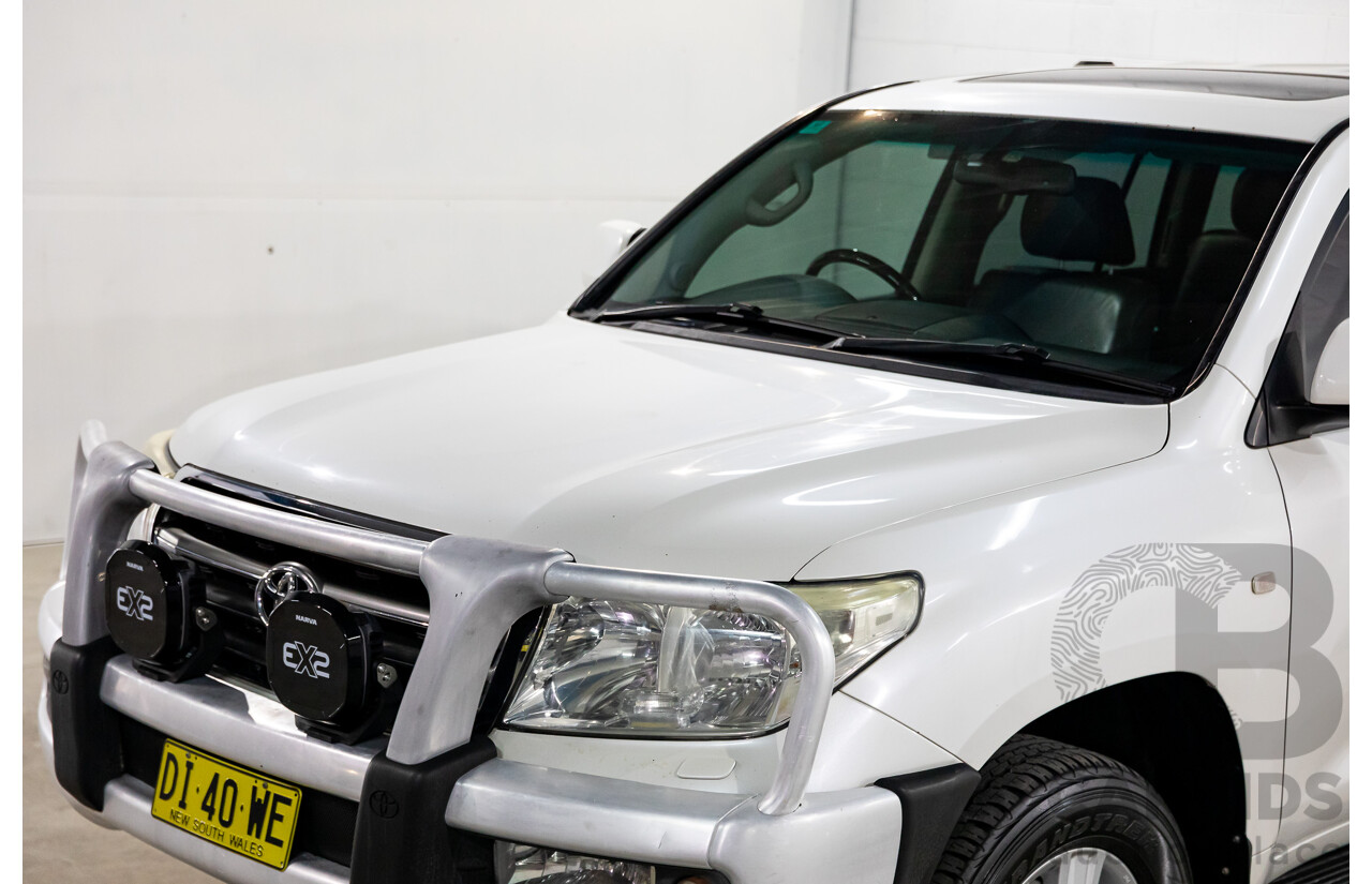 6/2009 Toyota Landcruiser Sahara (4x4) VDJ200R 09 UPGRADE 4d Wagon Crystal White Pearl Turbo Diesel V8 4.5L