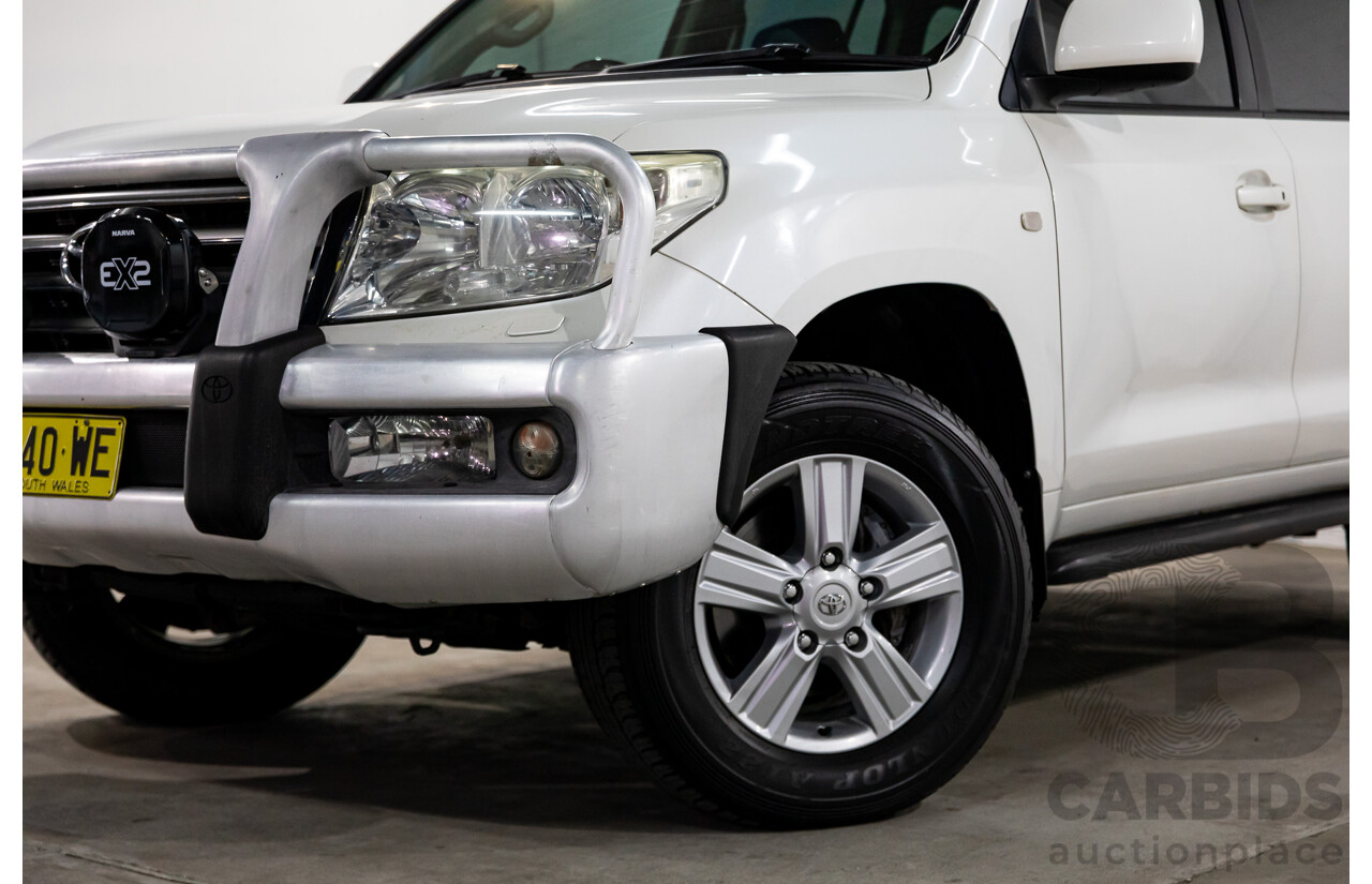 6/2009 Toyota Landcruiser Sahara (4x4) VDJ200R 09 UPGRADE 4d Wagon Crystal White Pearl Turbo Diesel V8 4.5L