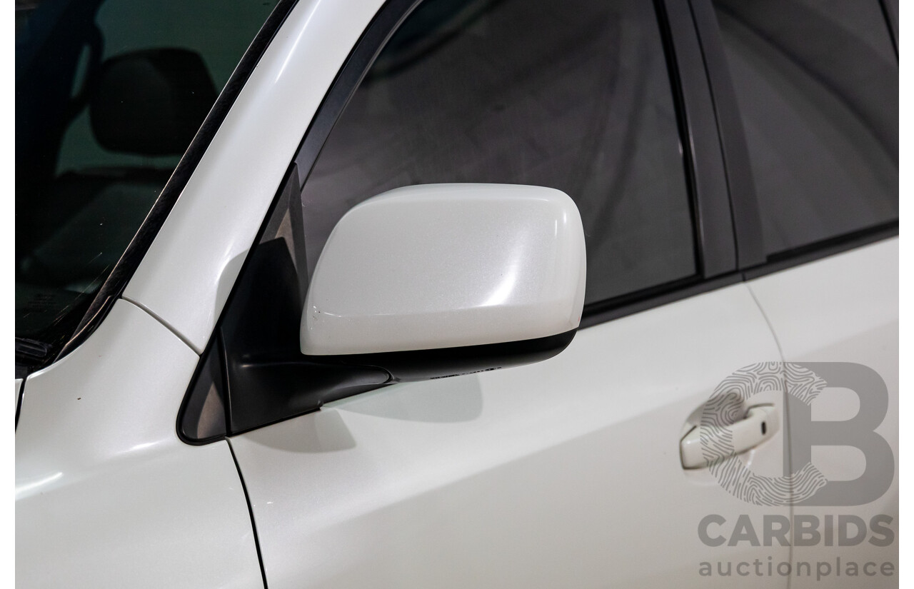 6/2009 Toyota Landcruiser Sahara (4x4) VDJ200R 09 UPGRADE 4d Wagon Crystal White Pearl Turbo Diesel V8 4.5L