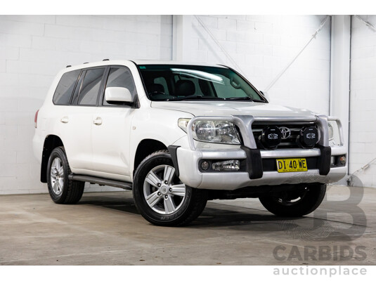 6/2009 Toyota Landcruiser Sahara (4x4) VDJ200R 09 UPGRADE 4d Wagon Crystal White Pearl Turbo Diesel V8 4.5L