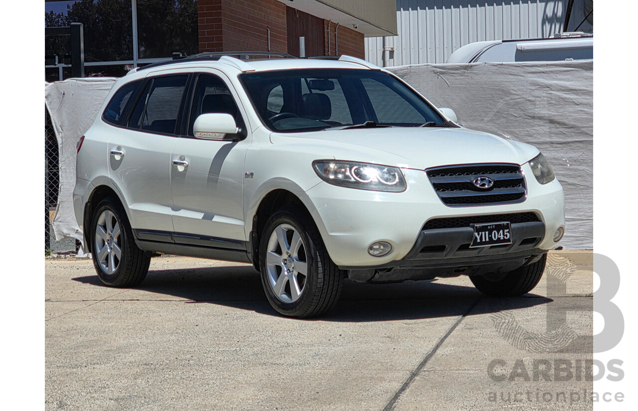 9/2009 Hyundai Santa Fe Elite CRDi (4x4) CM MY09 UPGRADE 4d Wagon White Turbo Diesel 2.2L
