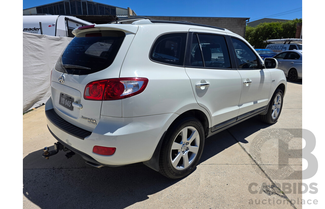 9/2009 Hyundai Santa Fe Elite CRDi (4x4) CM MY09 UPGRADE 4d Wagon White Turbo Diesel 2.2L