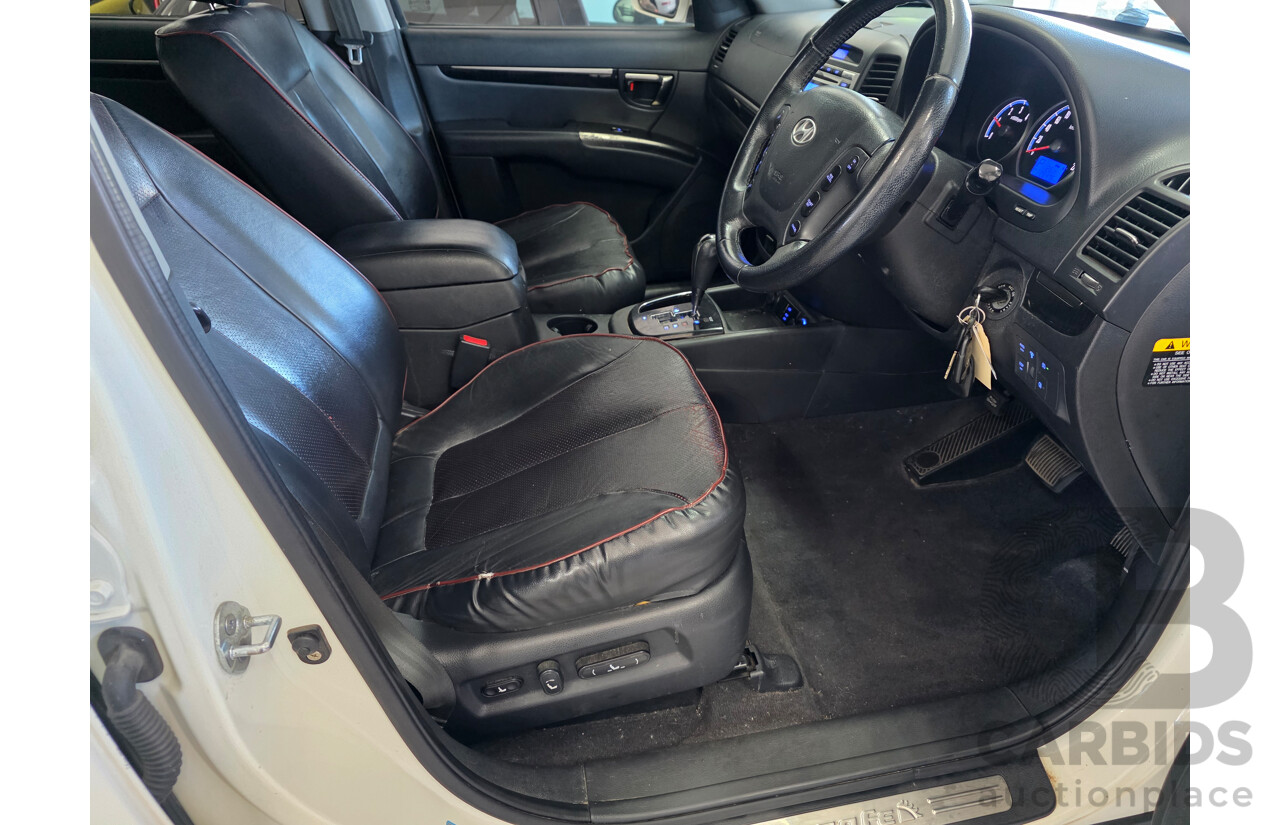 9/2009 Hyundai Santa Fe Elite CRDi (4x4) CM MY09 UPGRADE 4d Wagon White Turbo Diesel 2.2L