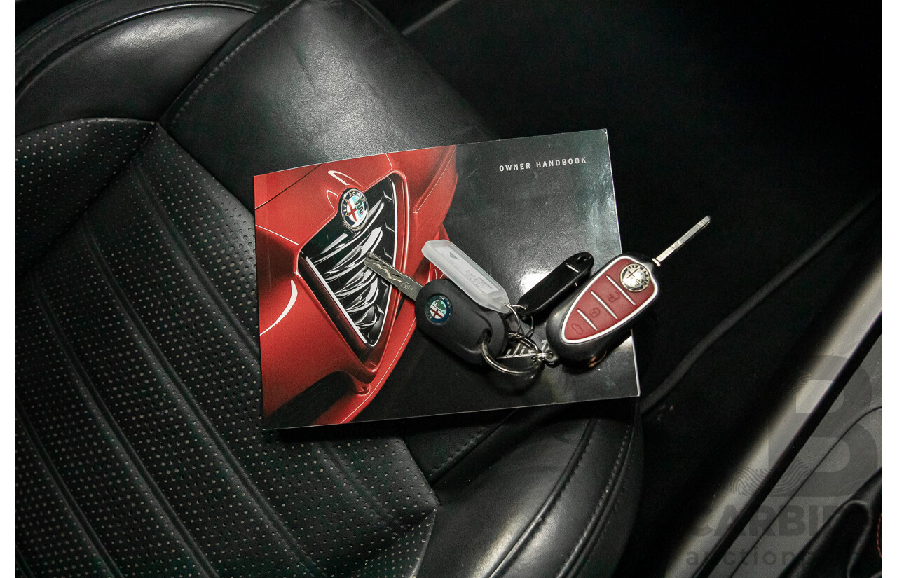 2/2015 Alfa Romeo Giulietta Distinctive MY15 5d Hatchback Alfa Black Turbo 1.4L