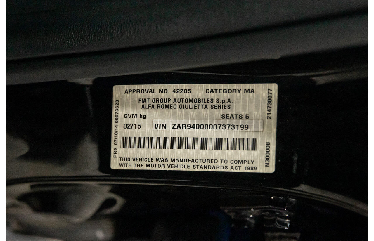 2/2015 Alfa Romeo Giulietta Distinctive MY15 5d Hatchback Alfa Black Turbo 1.4L