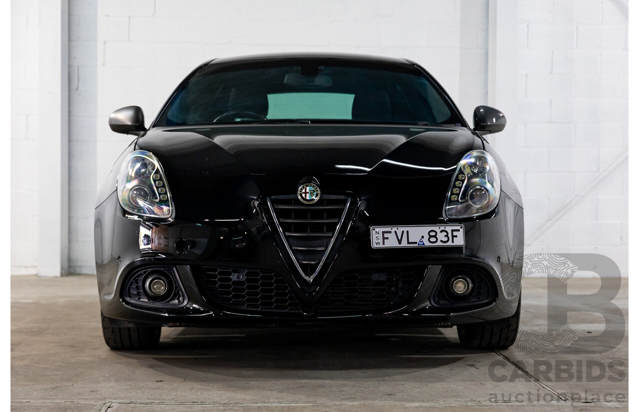 2/2015 Alfa Romeo Giulietta Distinctive MY15 5d Hatchback Alfa Black Turbo 1.4L