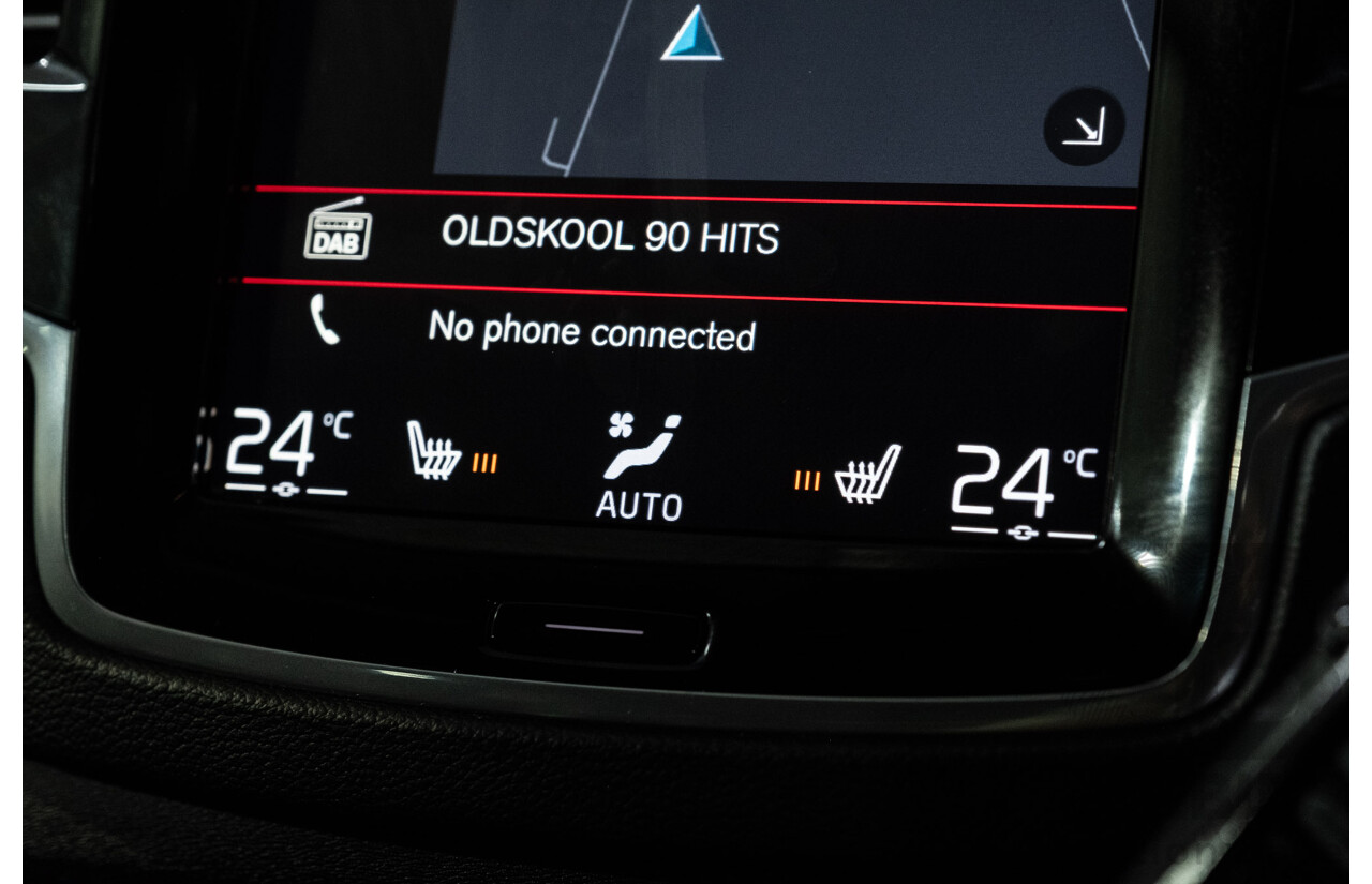 04/2021 Volvo XC90 D5 Inscription Polestar Upgrade (AWD) 256 MY21 4d Wagon Ice White Twin Turbo Diesel 2.0L