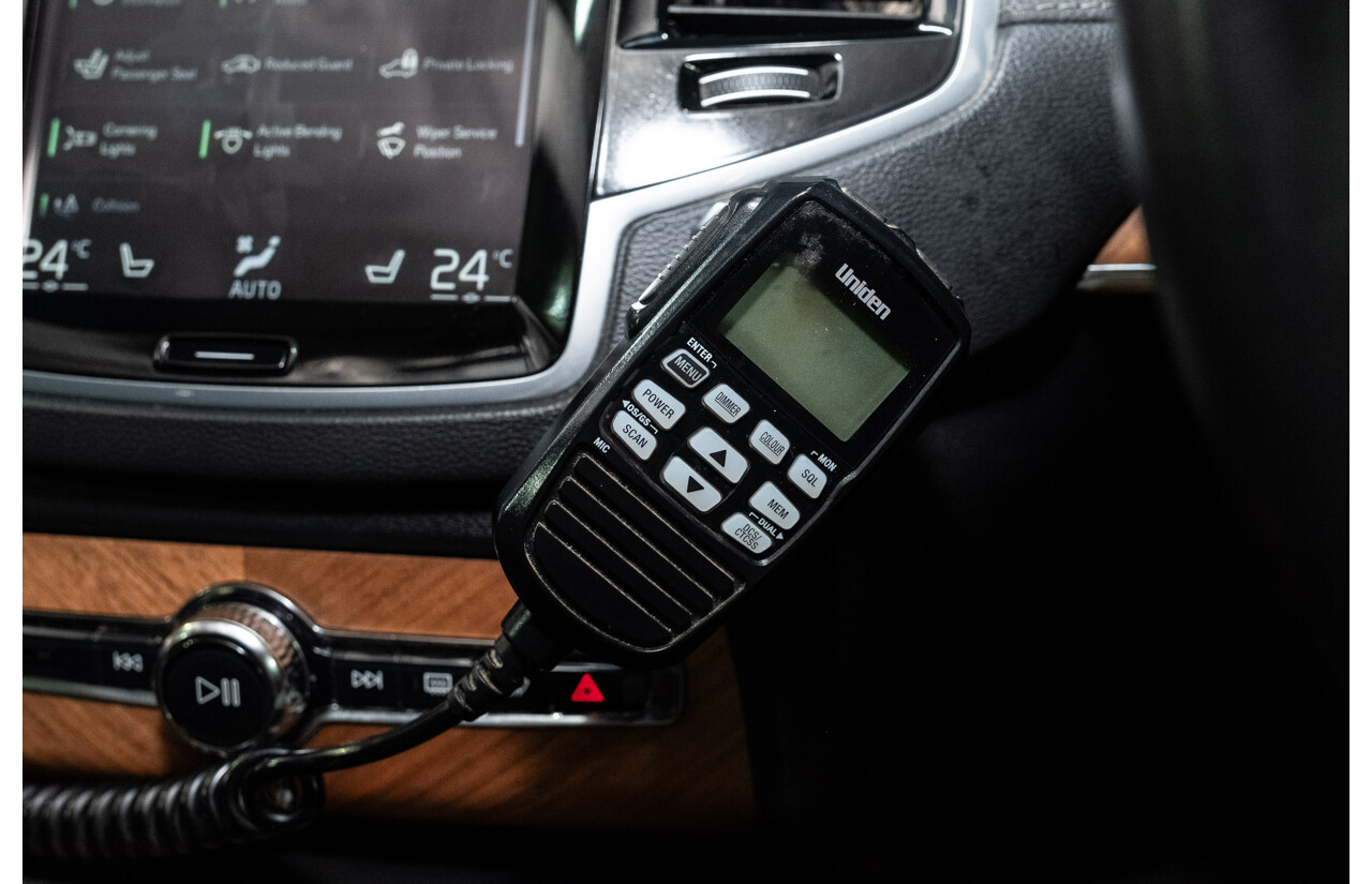 04/2021 Volvo XC90 D5 Inscription Polestar Upgrade (AWD) 256 MY21 4d Wagon Ice White Twin Turbo Diesel 2.0L