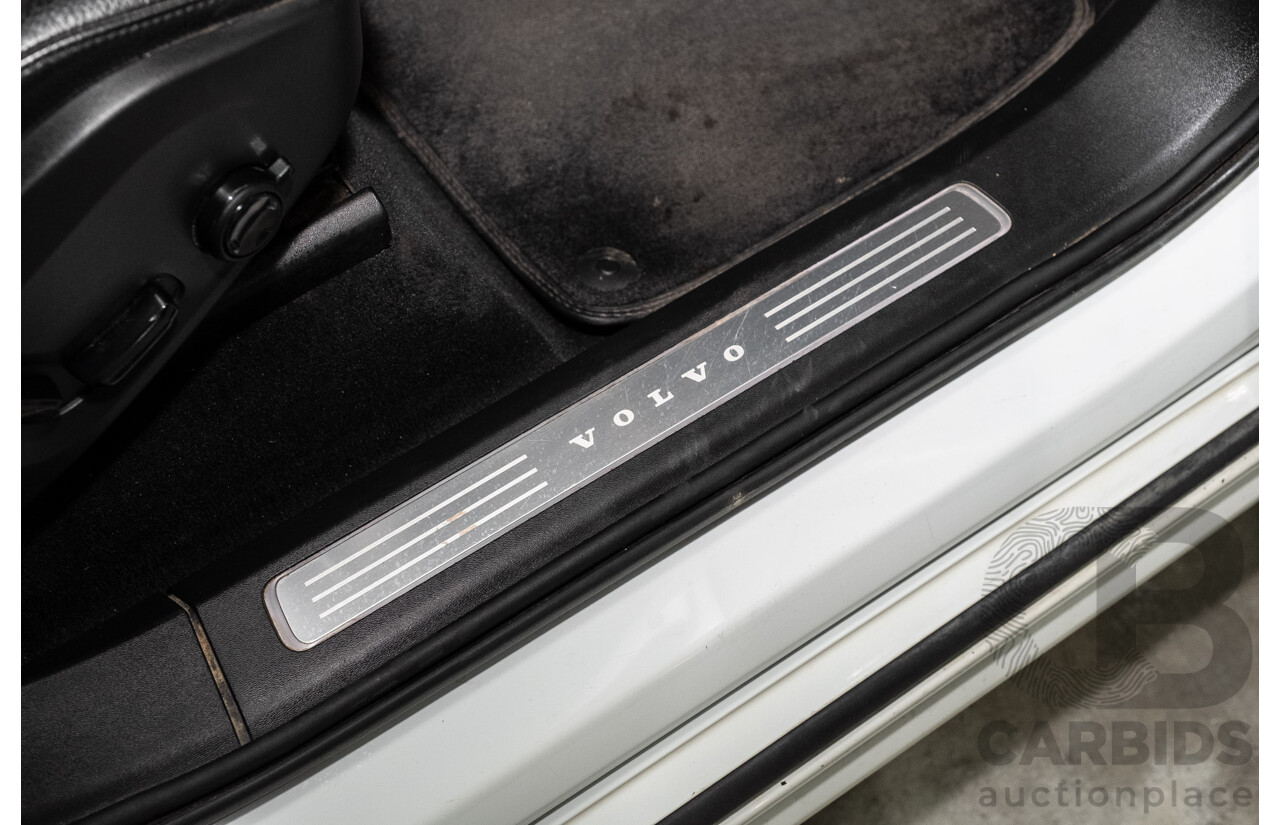 04/2021 Volvo XC90 D5 Inscription Polestar Upgrade (AWD) 256 MY21 4d Wagon Ice White Twin Turbo Diesel 2.0L