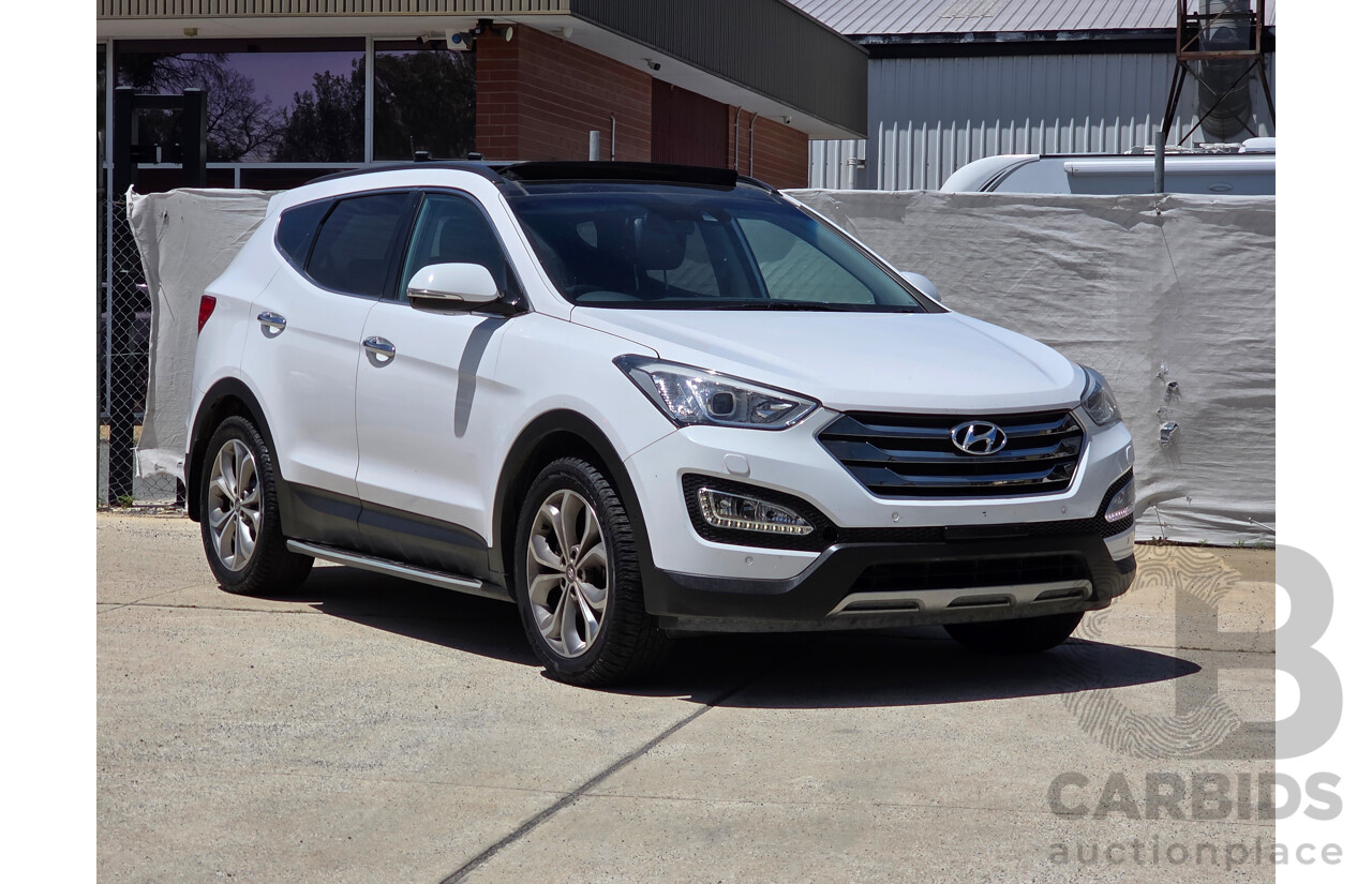 04/2015 Hyundai Santa Fe Highlander CRDi (AWD) DM MY15 4D Wagon White Turbo Diesel 2.2L