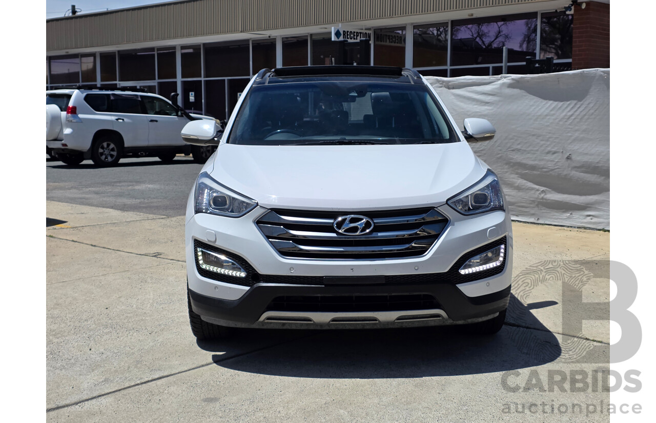 04/2015 Hyundai Santa Fe Highlander CRDi (AWD) DM MY15 4D Wagon White Turbo Diesel 2.2L