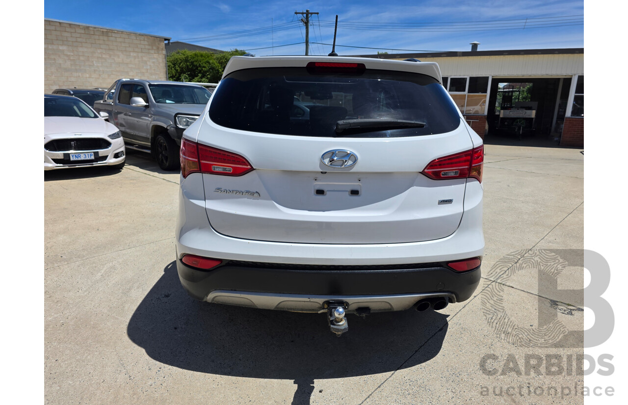 04/2015 Hyundai Santa Fe Highlander CRDi (AWD) DM MY15 4D Wagon White Turbo Diesel 2.2L