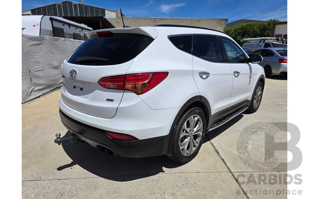 04/2015 Hyundai Santa Fe Highlander CRDi (AWD) DM MY15 4D Wagon White Turbo Diesel 2.2L