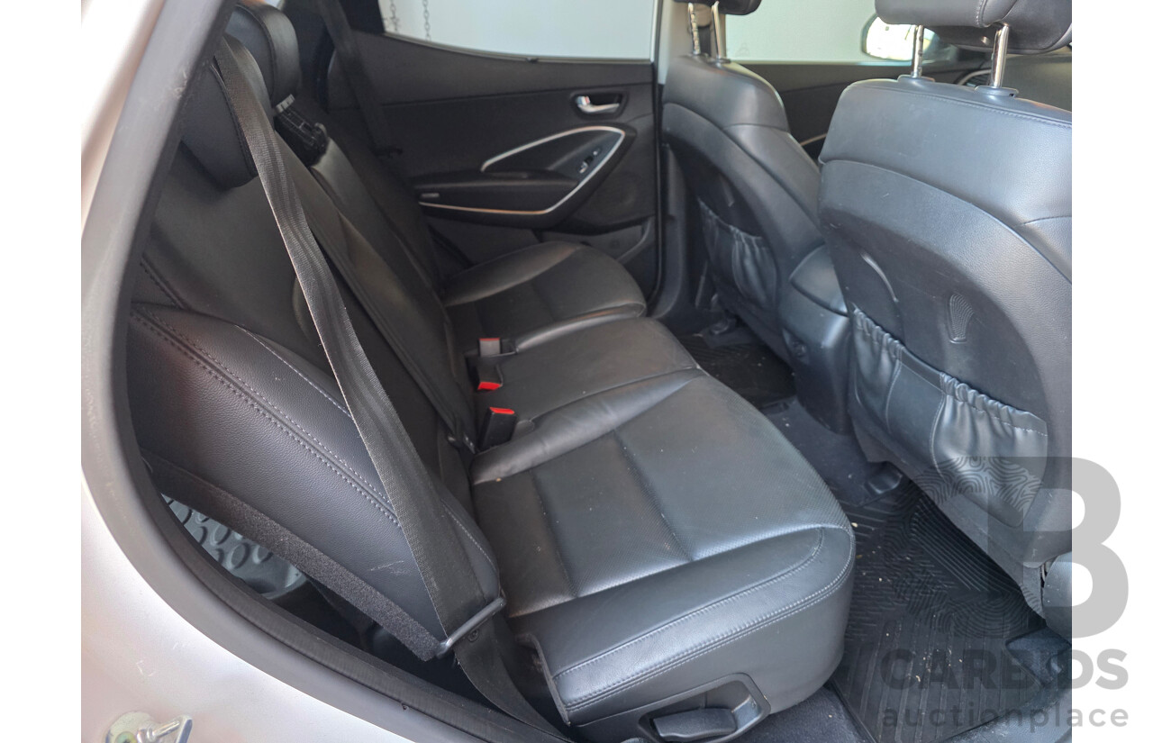 04/2015 Hyundai Santa Fe Highlander CRDi (AWD) DM MY15 4D Wagon White Turbo Diesel 2.2L