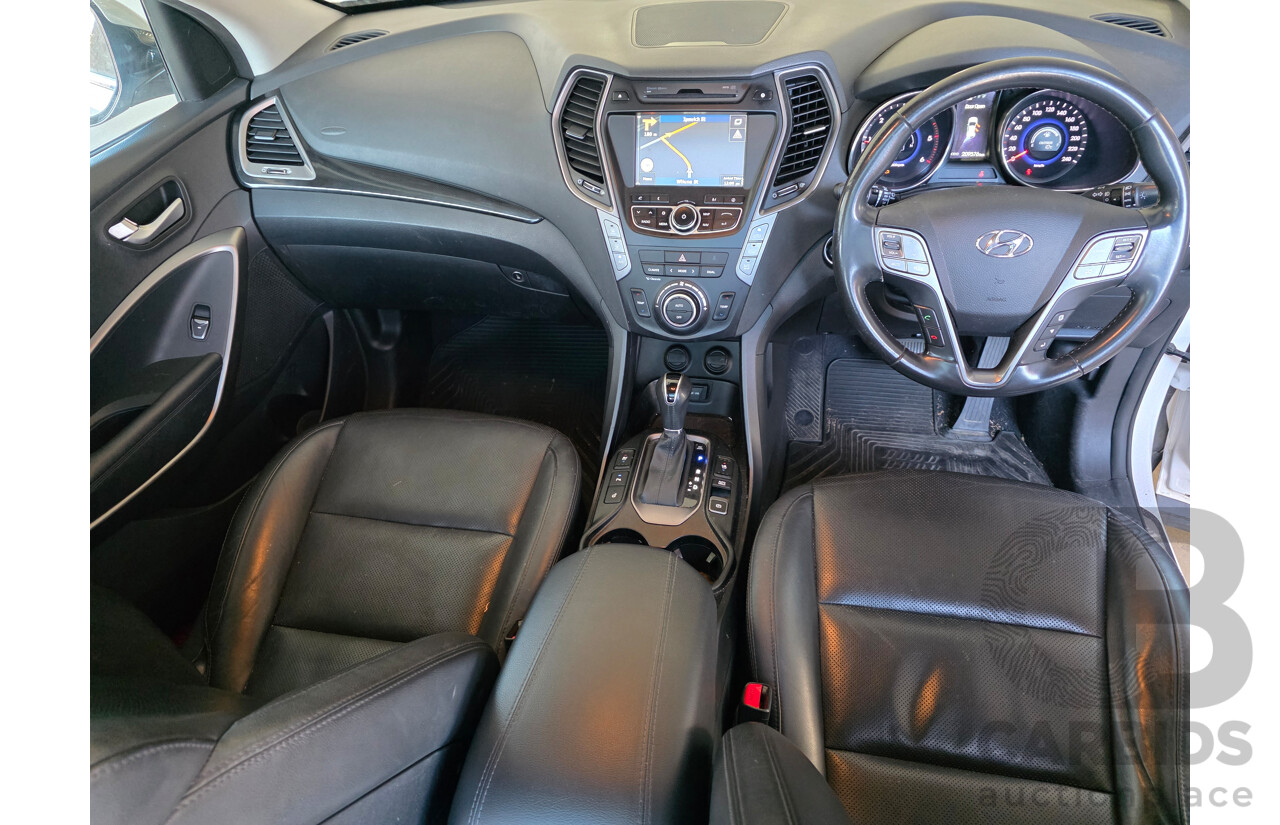 04/2015 Hyundai Santa Fe Highlander CRDi (AWD) DM MY15 4D Wagon White Turbo Diesel 2.2L