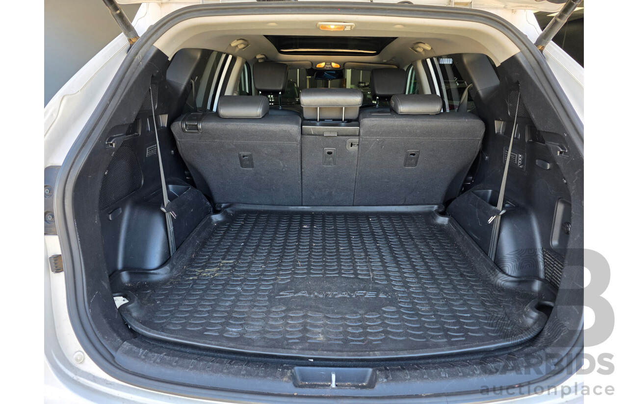 04/2015 Hyundai Santa Fe Highlander CRDi (AWD) DM MY15 4D Wagon White Turbo Diesel 2.2L