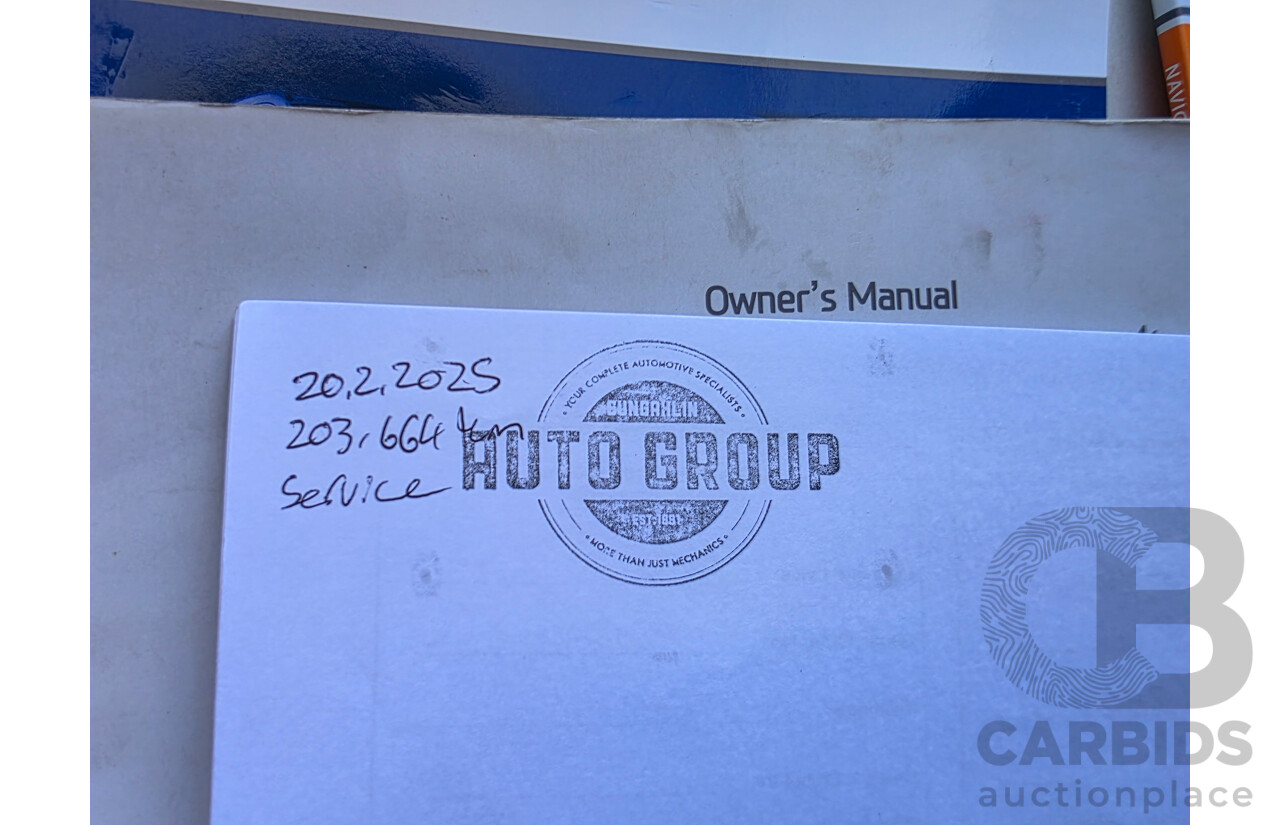 04/2015 Hyundai Santa Fe Highlander CRDi (AWD) DM MY15 4D Wagon White Turbo Diesel 2.2L