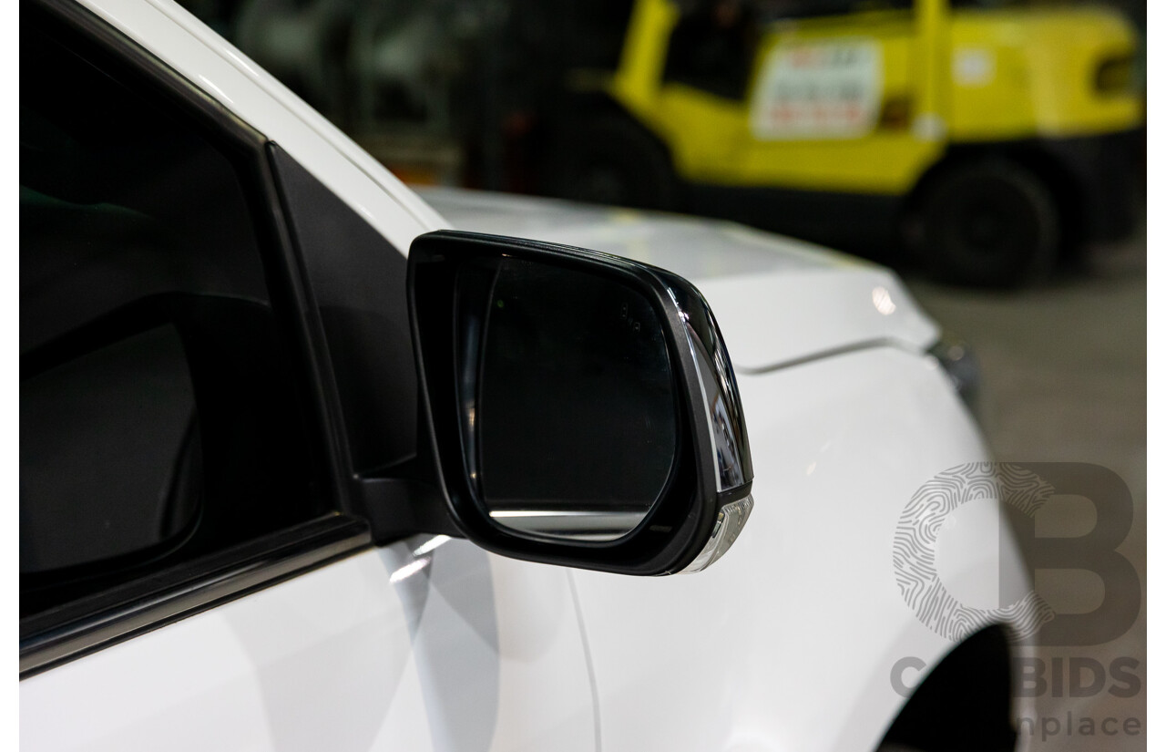 01/2017 Holden Trailblazer LTZ (4x4) RG MY17 4d Wagon Summit White Turbo Diesel 2.8L