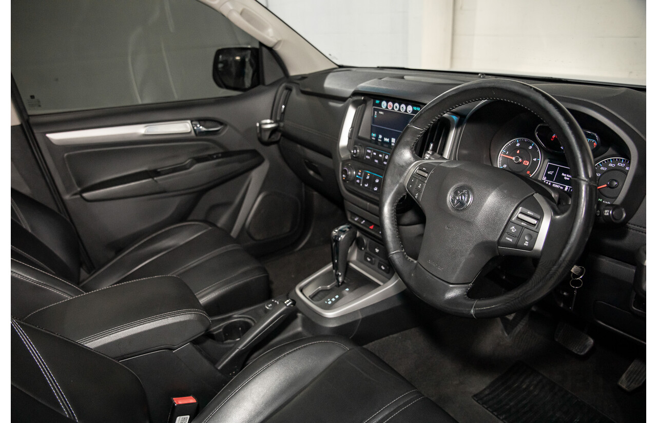 01/2017 Holden Trailblazer LTZ (4x4) RG MY17 4d Wagon Summit White Turbo Diesel 2.8L