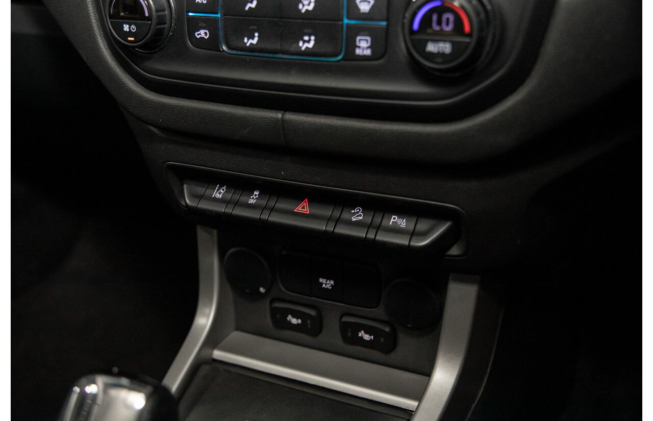 01/2017 Holden Trailblazer LTZ (4x4) RG MY17 4d Wagon Summit White Turbo Diesel 2.8L