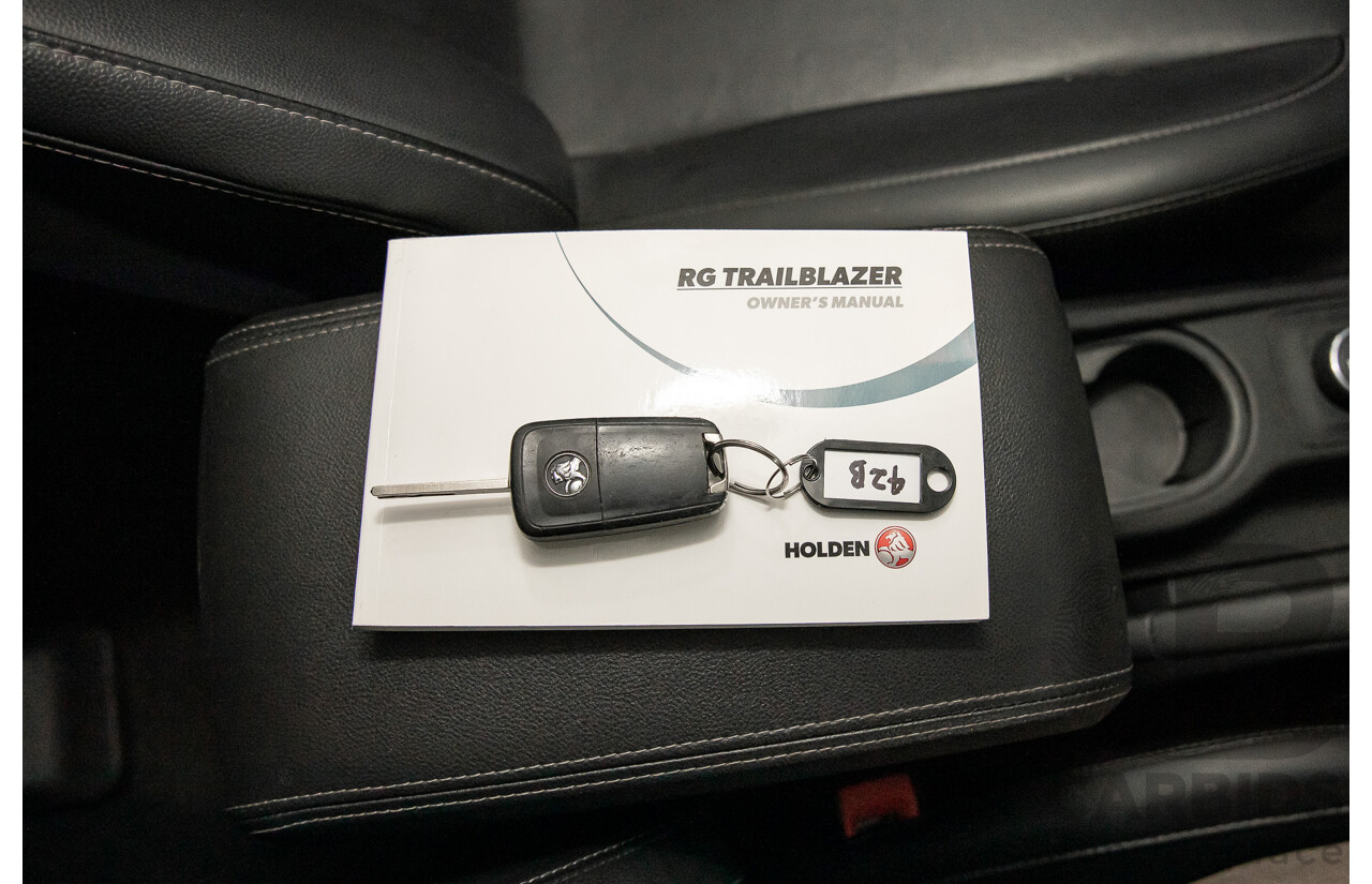 01/2017 Holden Trailblazer LTZ (4x4) RG MY17 4d Wagon Summit White Turbo Diesel 2.8L