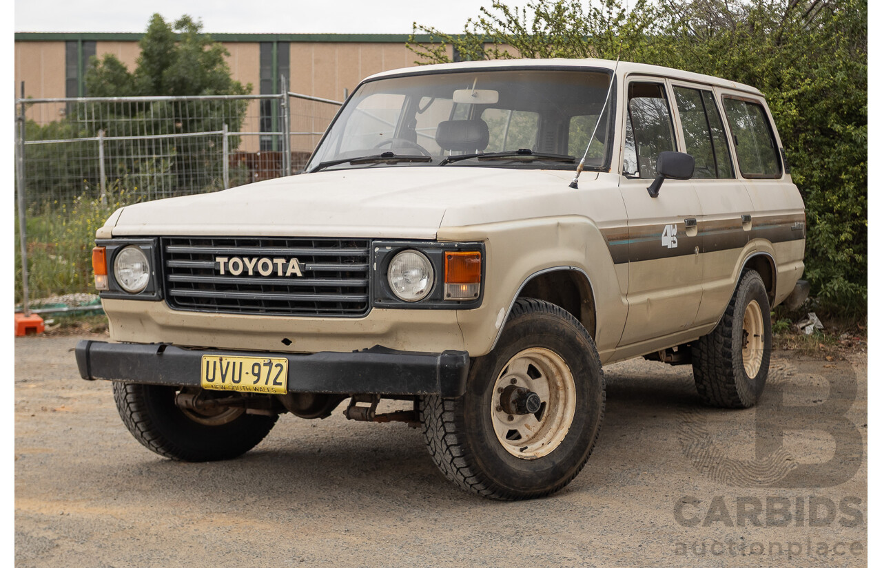 1/1981 Toyota Landcruiser Standard FJ60RV (4x4) 4d Wagon Beige 4.2L